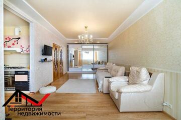 2-к квартира, 49 м², 1/10 эт.