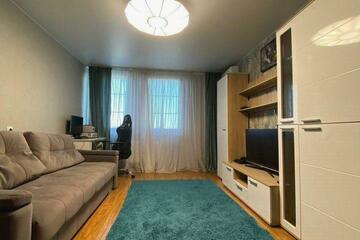 2-к квартира, 60,1 м², 1/10 эт.