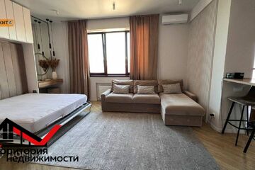 2-к квартира, 70 м², 2/3 эт.