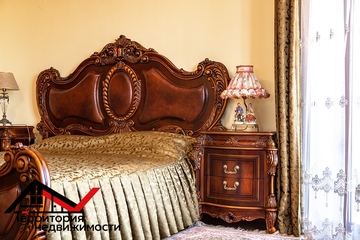 Дом, 300 м², 3 эт.