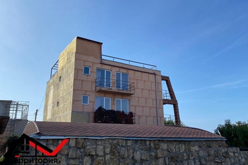 Дом, 450 м², 3 эт.