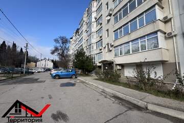 Помещение своб.назн., 282 м²