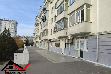 Помещение своб.назн., 156 м², 1/5 эт.