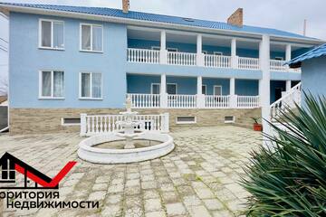 Дом, 447 м², 2 эт.