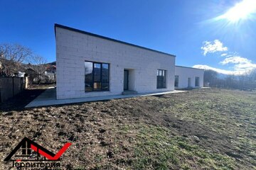 Дом, 198 м², 1 эт.