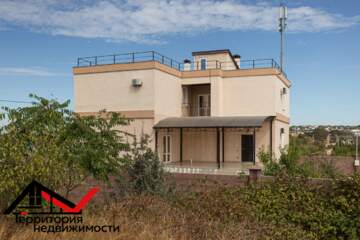 Дом, 370 м², 2 эт.