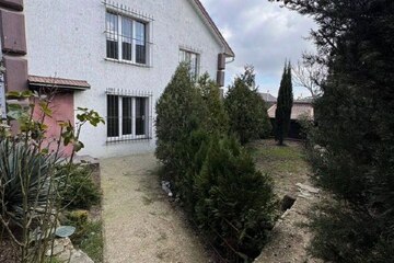 Дом, 179 м², 3 эт.