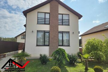 Дом, 193 м², 3 эт.